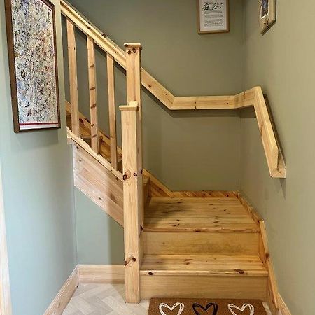 Endeavour Guest House Bridge of Alford Экстерьер фото